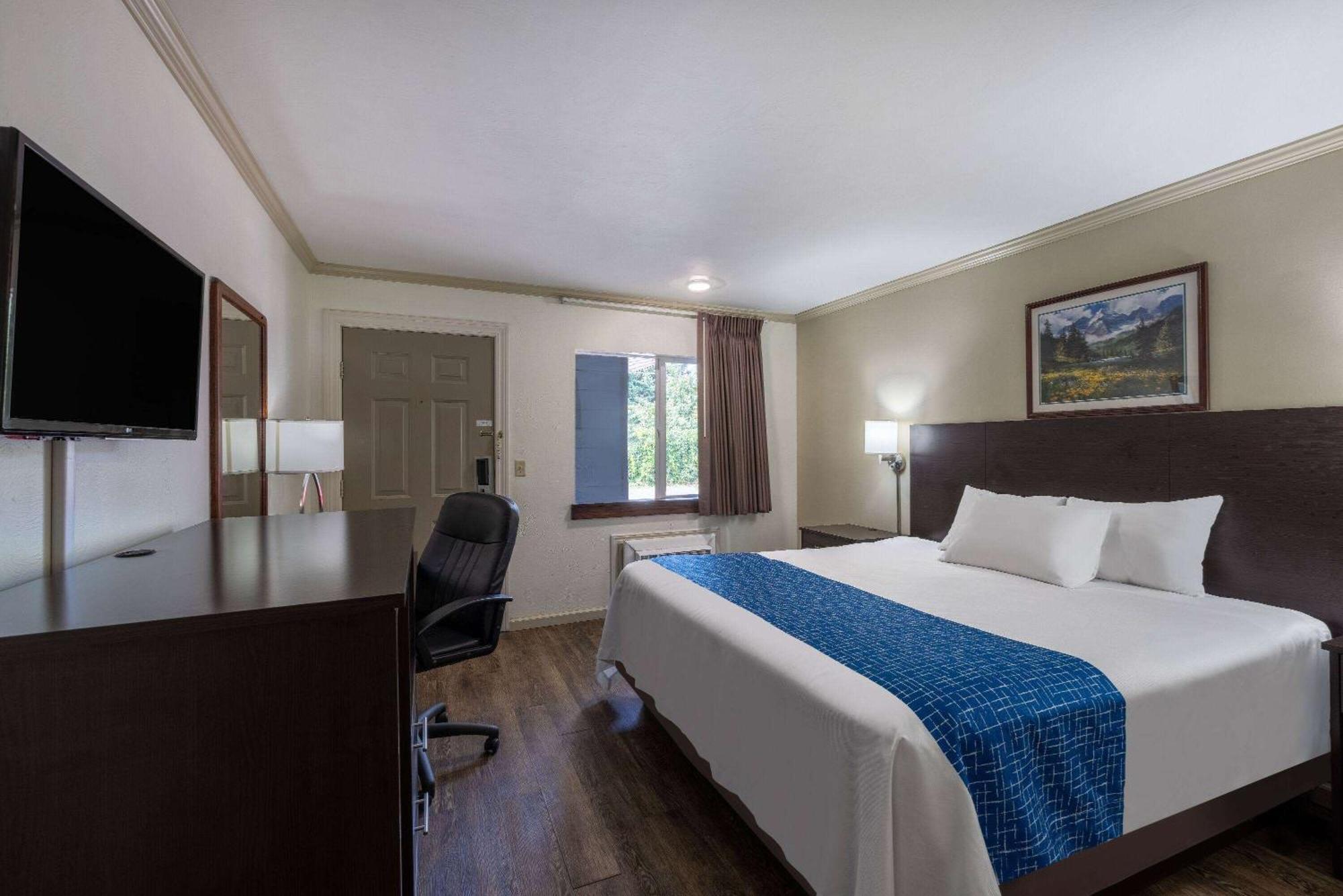 Travelodge By Wyndham Livingston Exteriér fotografie